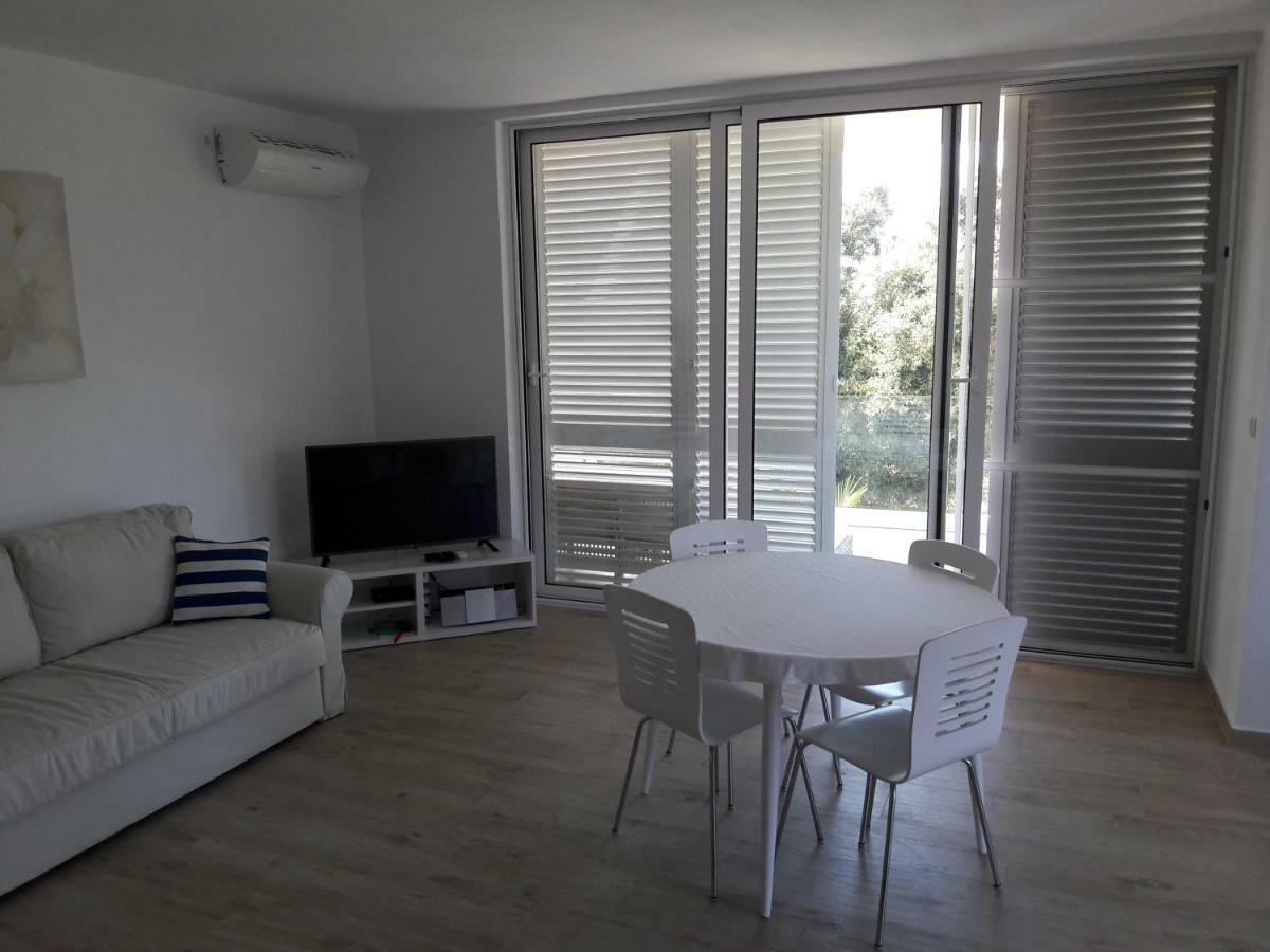 Apartment Marina Silba Bagian luar foto
